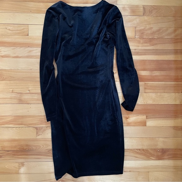 Mini Black Velvet Dress with Sleeves - Picture 2 of 5